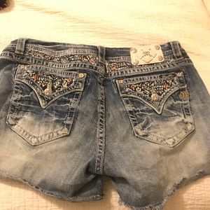 Miss Me shorts size 36. Worn once. Too big.